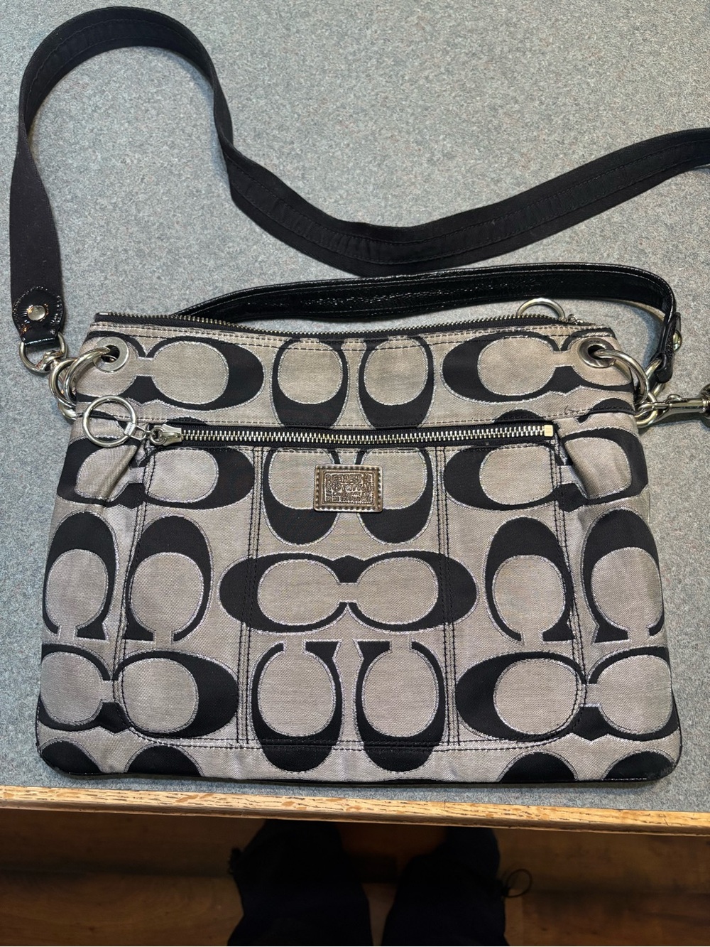 COACH Poppy Gray/Black Signature Crossbody Bag